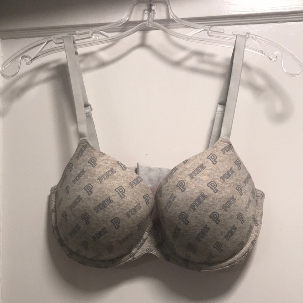 Victoria’s Secret Pink Wear Everywhere lightly lined bra